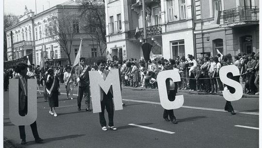 1 maja w PRL. Zdjęcia z ostatniego pochodu w Lublinie