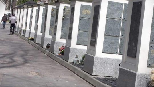 10-krotna podwyżka opłat za pochówki w kolumbarium. Sprawa trafi do sądu?