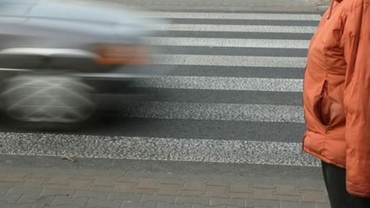 10-latka wpadła pod samochód na drodze krajowej nr 17