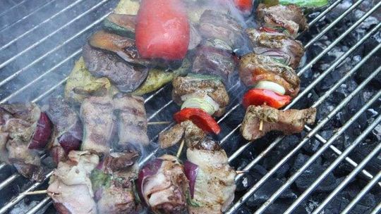 10 najlepszych potraw z grilla. Przepisy na grilla