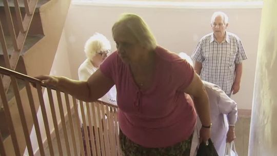 10 pięter, winda nie działa. Uruchomią ją dopiero za 2 tygodnie