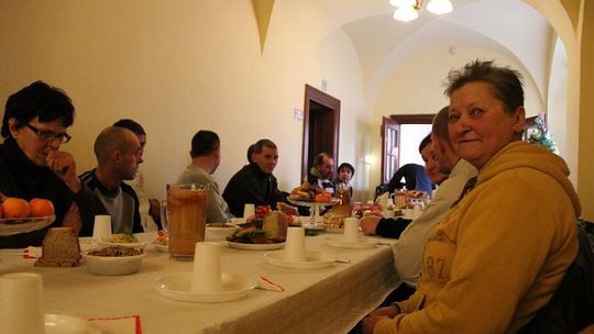 100 osób na Wigilii Caritasu w Białej Podlaskiej