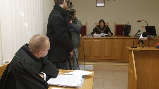 100 tys. zł dla rodziców chłopca poparzonego \"Kretem\" w Netto. Winny producent