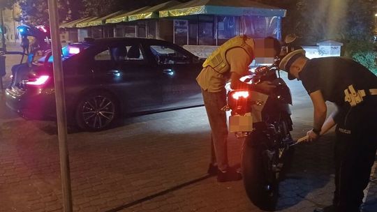 100 wykroczeń, 68 mandatów i 28 zatrzymanych dowodów rejestracyjnych! Drifterzy na celowniku policji