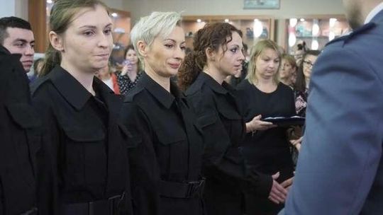 111 nowych policjantów w lubelskim garnizonie. Dzisiaj złożyli ślubowanie [zdjęcia]