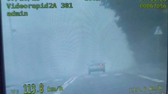 113 km/h w terenie zabudowanym. Dostał 24 punkty, stracił prawo jazdy i 3 tysiące