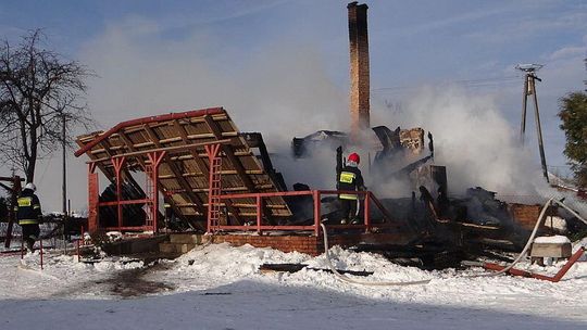12-latka straciła dom. \"W tej chwili najpotrzebniejszy jest wózek\"
