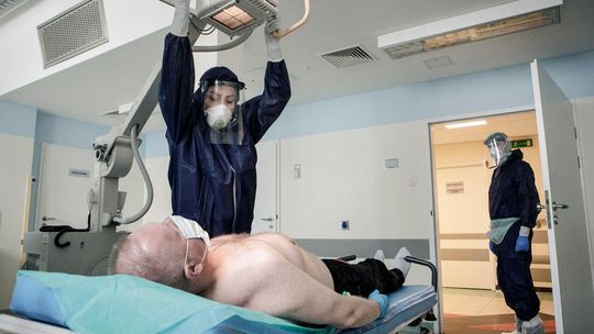 13 kwietnia. Rekordowa liczba pacjentów pod respiratorami