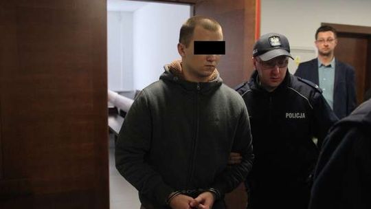 13-latka zwabiona do domu, zgwałcona, a później szantażowana