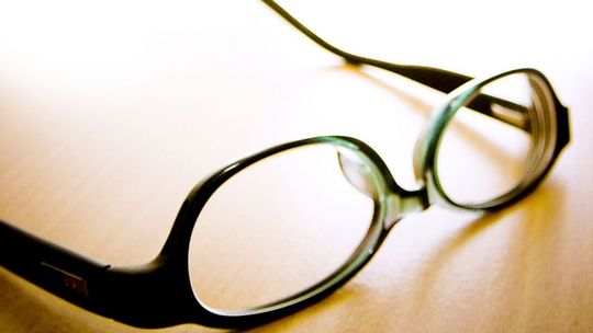 14-latek zaczepił 70-latkę, zniszczył jej okulary