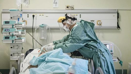 15 250 nowych przypadków zakażenia koronawirusem w Polsce. Zmarło 289 chorych