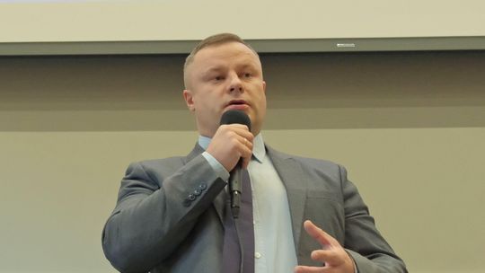 15 tysięcy euro za zdjęcia wojskowych transportów na Ukrainę