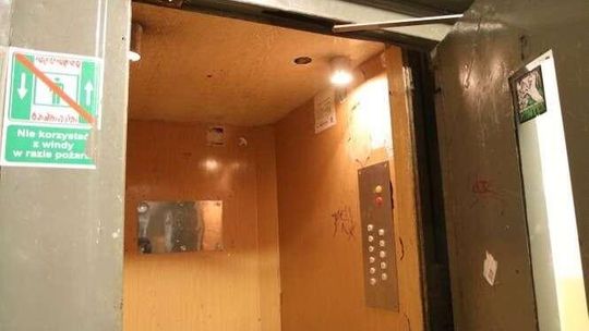 18-latek uszkadzał windy w blokach, naraził życie mieszkańców. Sąd dał mu szansę