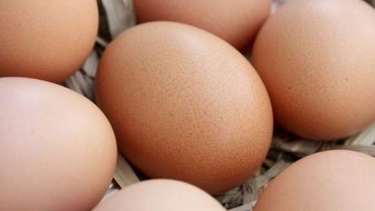 18-latek włamał się do mieszkania. Ukradł nalewki, cukier i jaja