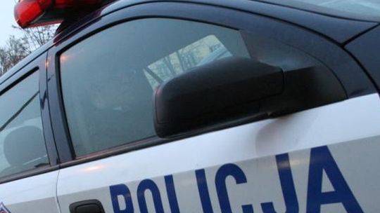 19-latek uciekł na dach przed policją