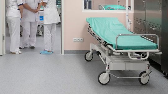 19-latek zmarł po wyjściu ze szpitala. Prokuratura umorzyła śledztwo 