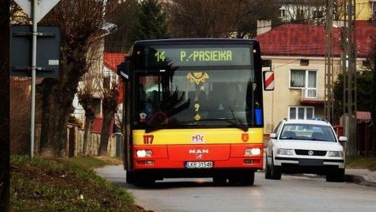 2 większe, 2 mniejsze, wszystkie elektryczne. Mają kursować po Kraśniku