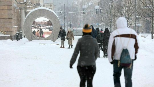 20 cm śniegu w Lubelskiem. IMGW podaje, kiedy spadnie