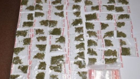 20-latek wpadł z marihuaną w plecaku