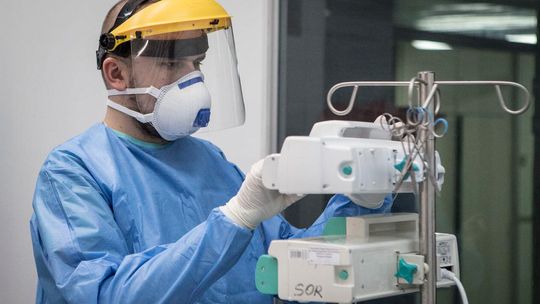 21 130 nowych przypadków zakażenia koronawirusem w Polsce. Zmarło 682 chorych