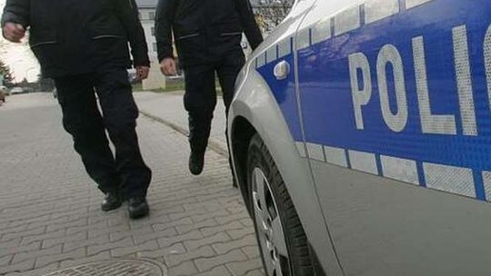 21-latka chciała popełnić samobójstwo. Tragedii zapobiegła jej koleżanka i policjanci