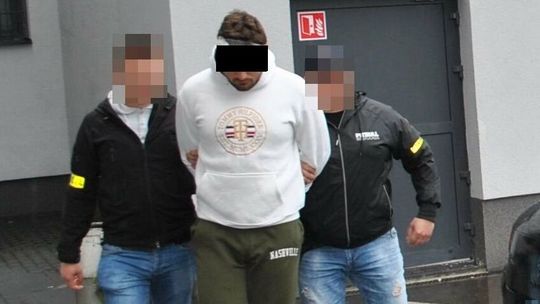 21-letni Jakub F. po pijanemu wjechał w krzyż i ogrodzenie. Zginęło dwoje młodych ludzi