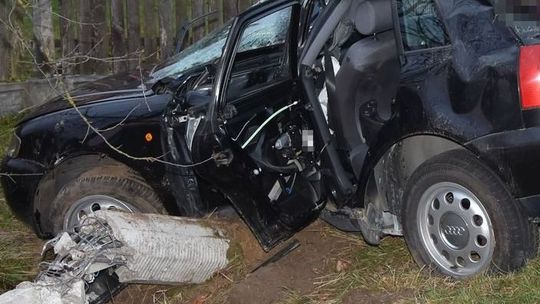 22-letni kierowca w ciężkim stanie po wypadku w powiecie biłgorajskim