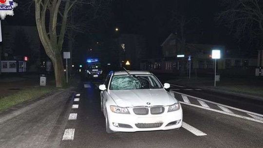 23-latek wpadł pod BMW. Był kompletnie pijany 