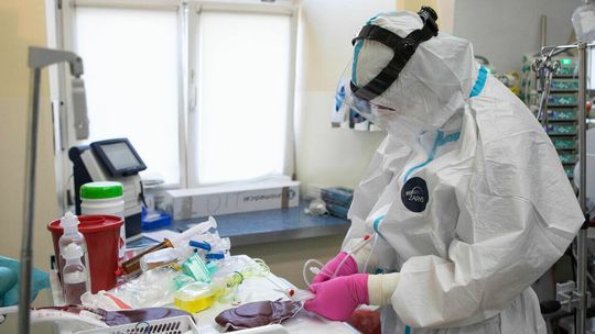 241 nowych zakażeń koronawirusem w Polsce, z czego 16 w woj. lubelskim. Zmarło 62 chorych