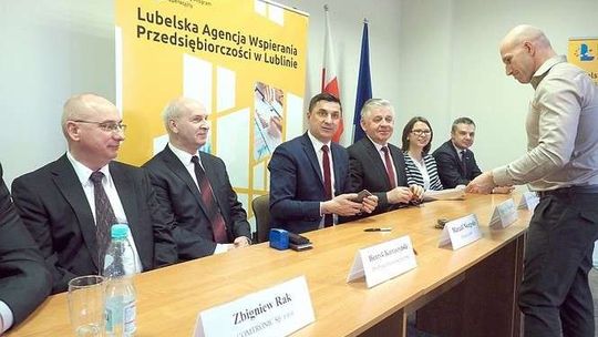 244 mln zł dla firm z woj. lubelskiego. Pieniądze dla 193 przedsiębiorstw - pełna lista