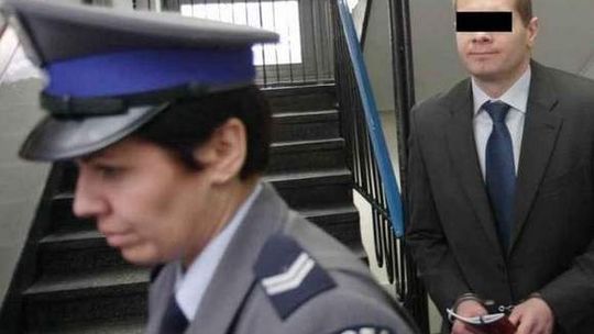 25-lat dla adwokata za zabicie aplikantki