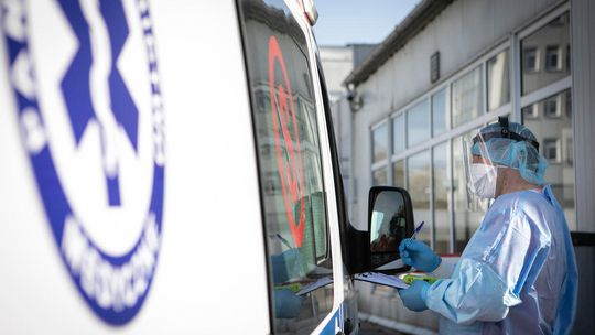 259 nowych przypadków zakażenia koronawirusem w Polsce. Zmarło 15 chorych