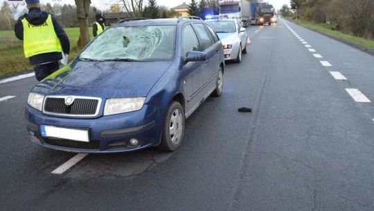 26-latek potrącony przez samochód. Trafił do szpitala