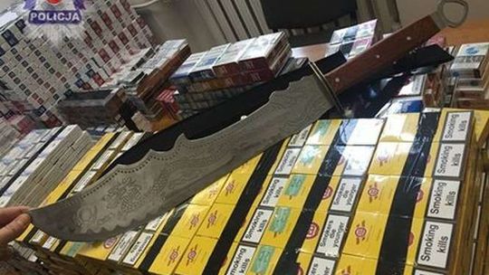 30-latek maczetą groził policjantom