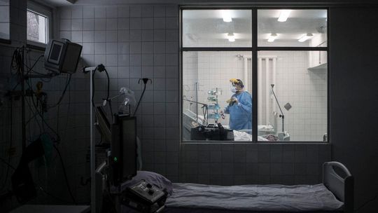 3271 nowych przypadków zakażenia koronawirusem w Polsce. Zmarło 52 chorych