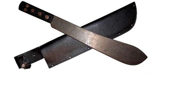 33-latek rzucił się z maczetą na byłą dziewczynę. Prawie odciął jej palce