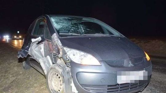 34-latek wpadł pod samochód. Był kompletnie pijany 