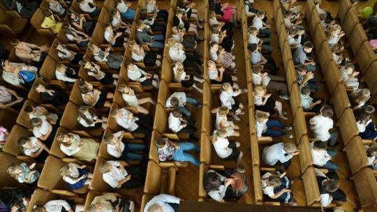 340 tys. uczniów z Lubelskiego zaczyna wakacje. Jak wypadł pierwszy szkolny rok po reformie?