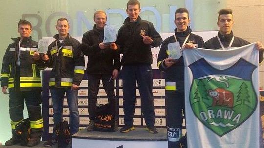 38 pięter w 7 minut i 7 sekund. Strażacy z Wojciechowa ponownie na podium
