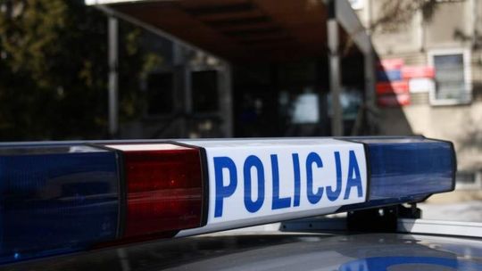 40-latek znęcał się nad rodzicami. Zaatakował nożem dla papierosów