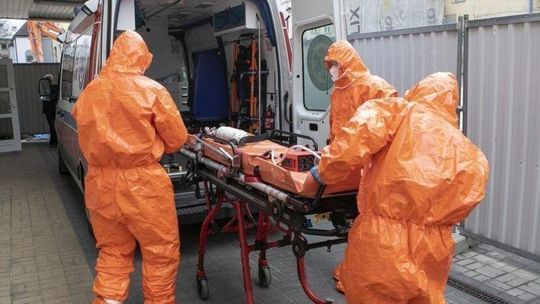 40 nowych zachorowań na COVID-19 w Polsce. Zmarła dziesiąta osoba zakażona koronawirusem