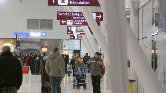 400 tys. pasażerów, nowe kierunki i rozbudowa. Plany lotniska na 2016 r.