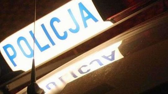 44-latek zginął pod kołami. Nie miał żadnych odblasków