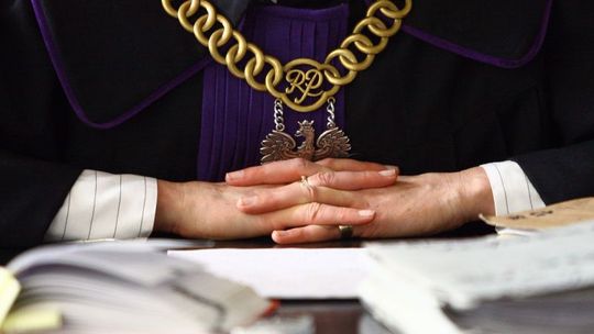 49-latek wyszedł z więzienia i chciał zabić żonę