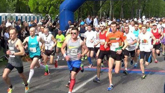 5. Maraton Lubelski: Start biegu. Trasa, utrudnienia na ulicach Lublina