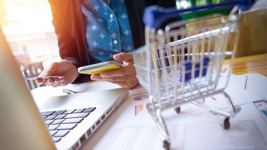 5 powtarzalnych zadań w Twoim sklepie, które powinieneś oddelegować maszynom