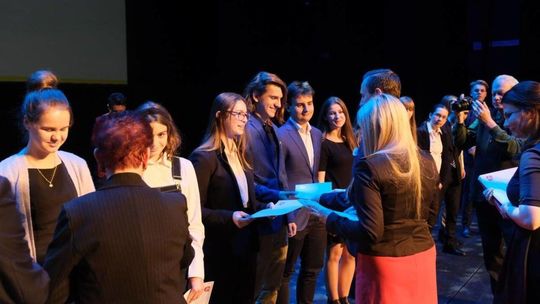 500 uczniów z całej Lubelszczyzny otrzymało stypendia marszałka województwa [zdjęcia]