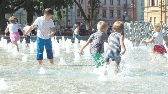 500+ w Lubelskiem. Dlaczego nie ma znacznego wzrostu urodzin? Wicewojewoda odpowiada