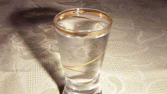 6-latek próbował cucić pijaną matkę. Nie dał rady