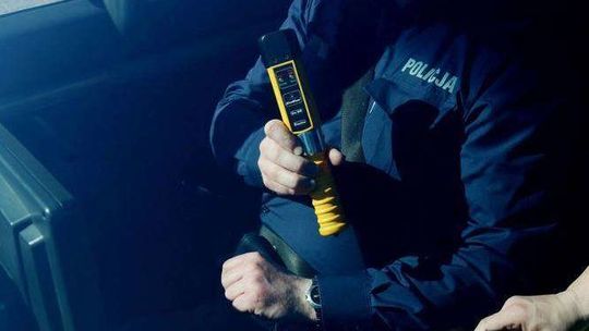 61-latek na podwójnym gazie bez prawa jazdy. Lista przewinień jest dłuższa 